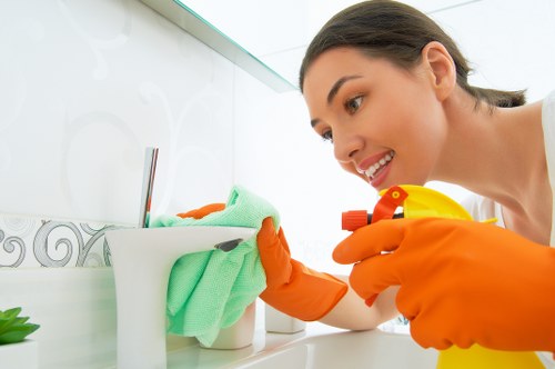Professional deep cleaning service for Lambeth homes and flats