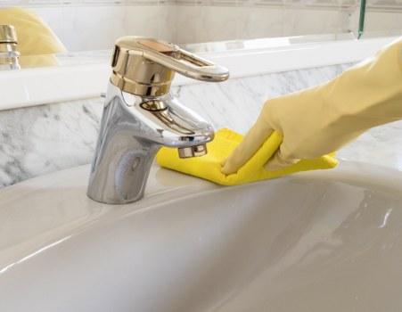 Risk assessment and cleaning preparation in a Lambeth home